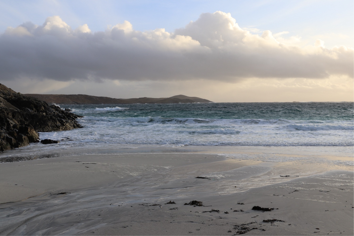 A image of the beach staring out on the Atlantic Coastline in Hamnavoe which is one of the best coastal walks in Shetland.
